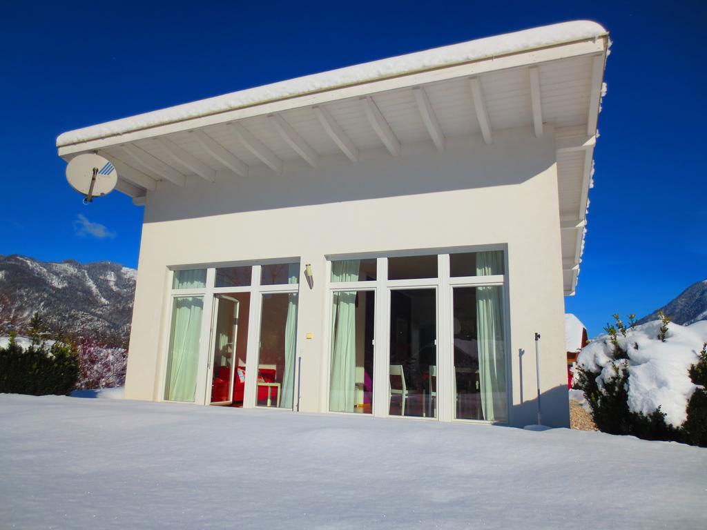 Flores, Ferienhaus Oder Doppelzimmer, Im Gruenen, 5 Gehminuten Ins Zentrum, Parkplatz, Zero Emissions Bad Ischl Buitenkant foto