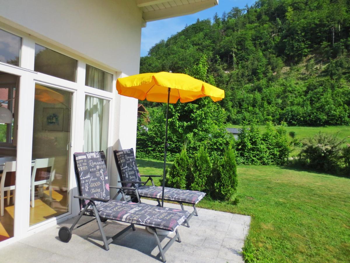 Flores, Ferienhaus Oder Doppelzimmer, Im Gruenen, 5 Gehminuten Ins Zentrum, Parkplatz, Zero Emissions Bad Ischl Buitenkant foto