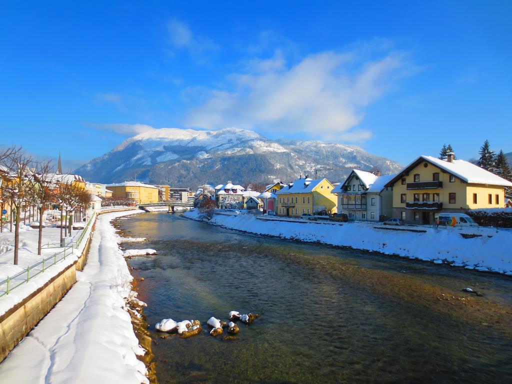 Flores, Ferienhaus Oder Doppelzimmer, Im Gruenen, 5 Gehminuten Ins Zentrum, Parkplatz, Zero Emissions Bad Ischl Buitenkant foto