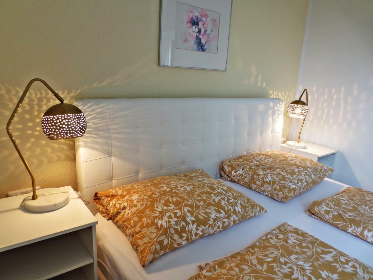 Flores, Ferienhaus Oder Doppelzimmer, Im Gruenen, 5 Gehminuten Ins Zentrum, Parkplatz, Zero Emissions Bad Ischl Buitenkant foto